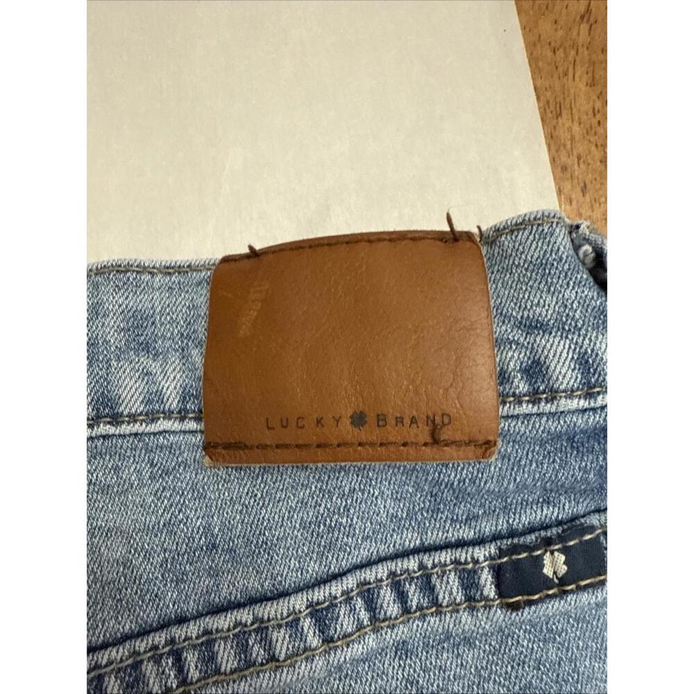 Lucky Brand Light Rinse Distressed Boyfriend Denim Shorts Women's Size 10 - Picture 5 of 6